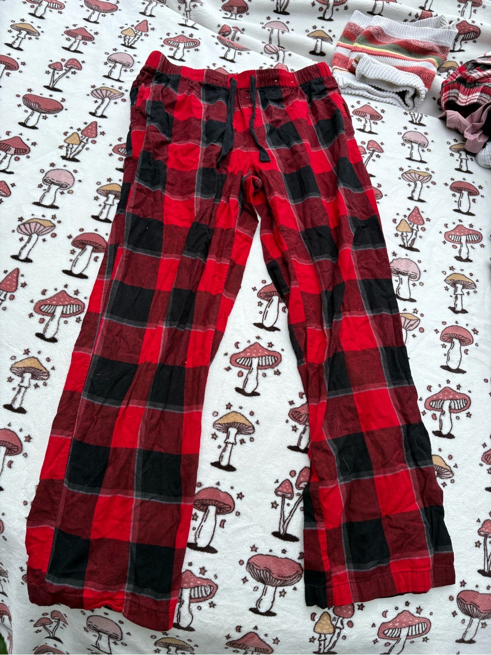 Red and Black Buffalo Plaid Straight Leg Pajama Pants Size Medium